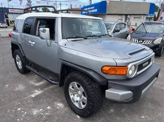 TOYOTA FJ CRUISER 2010 JTEBU4BF5AK075462 image